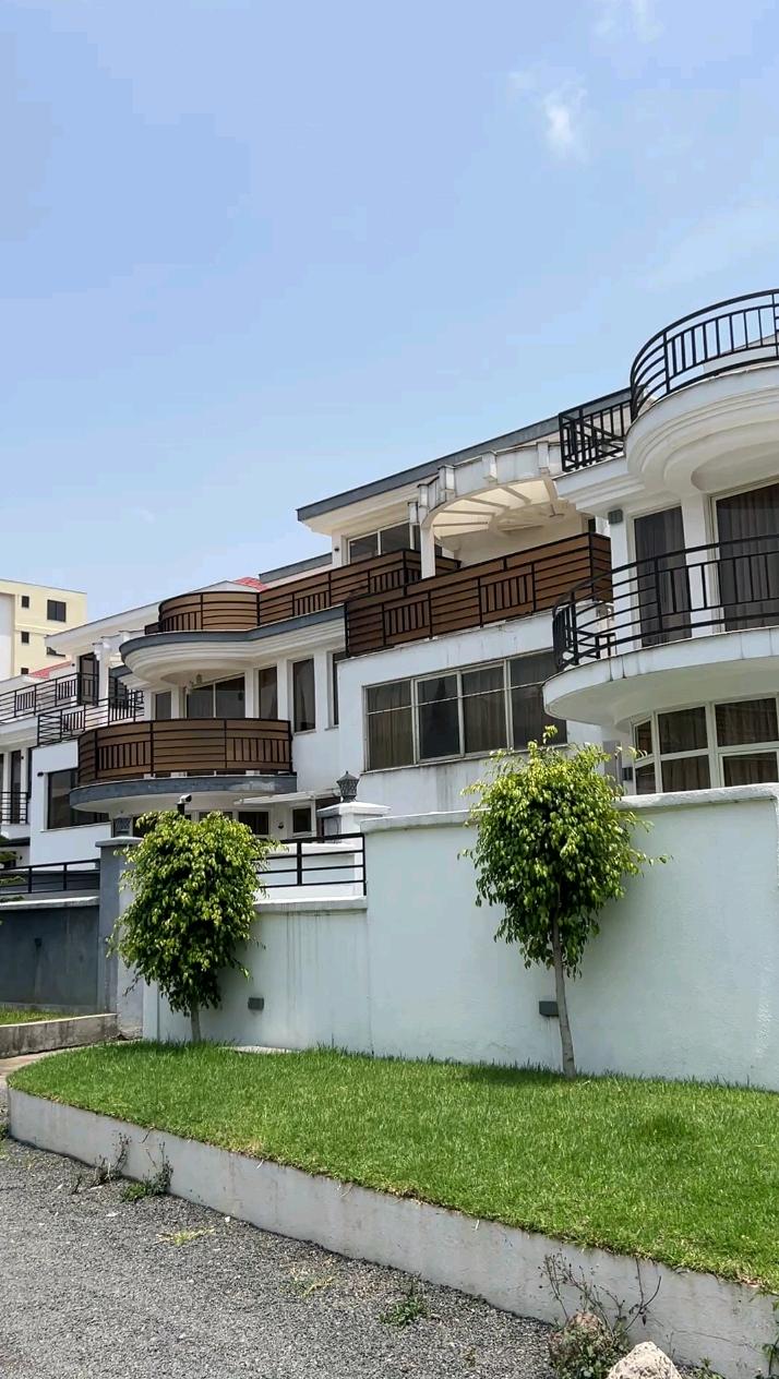 Selected property view