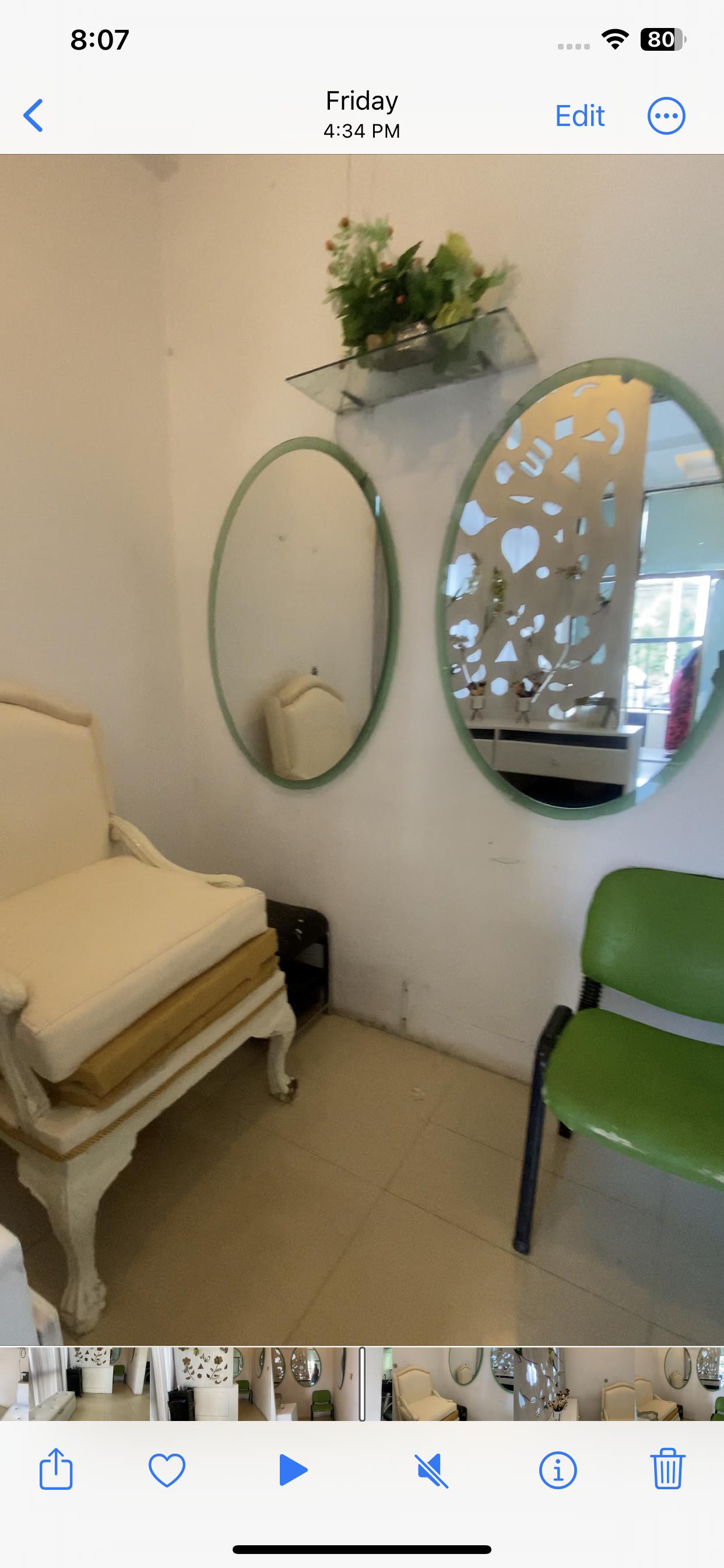 22 ፅጉር  ቤት 70ሺ ብር ድርድር አለው 