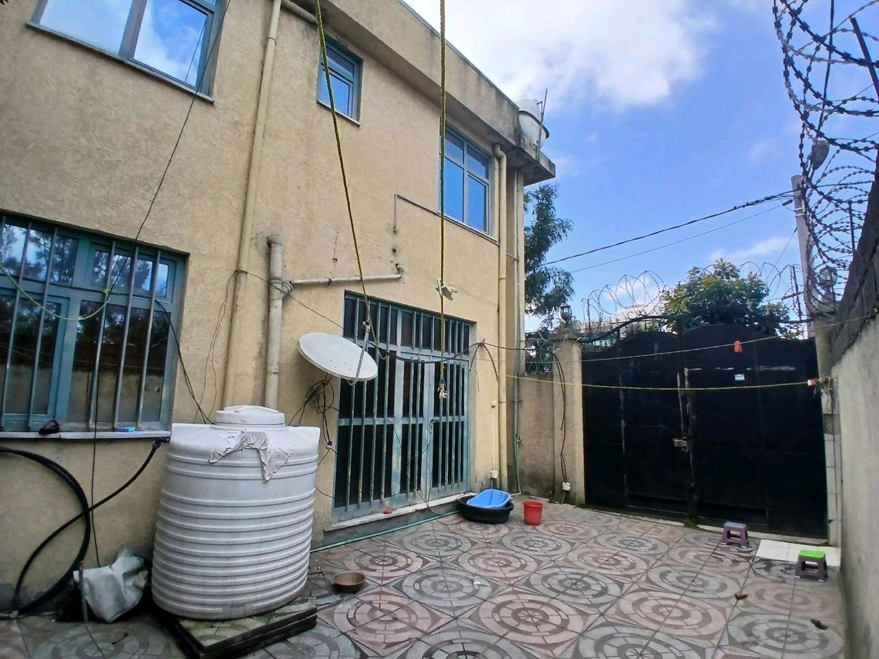 Property thumbnail 3