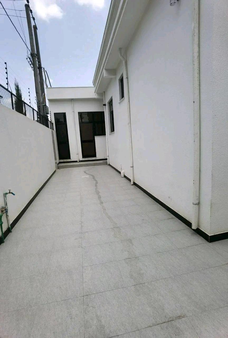 Villa House Sale - Ansicht 2