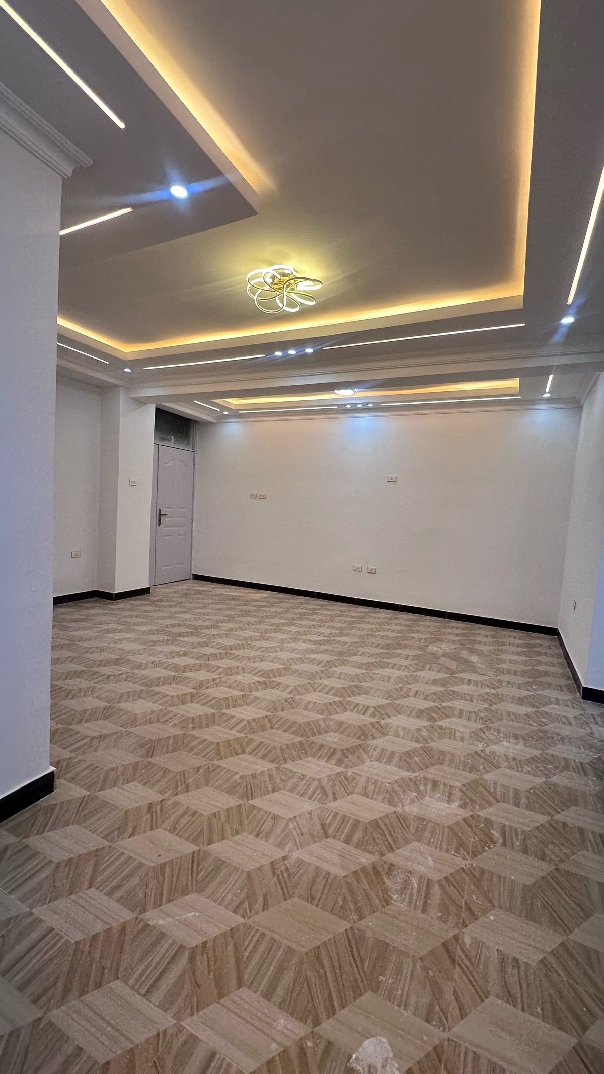 የሚሸጥ 40/60 ኮንዶሚኒየም - Widok 6