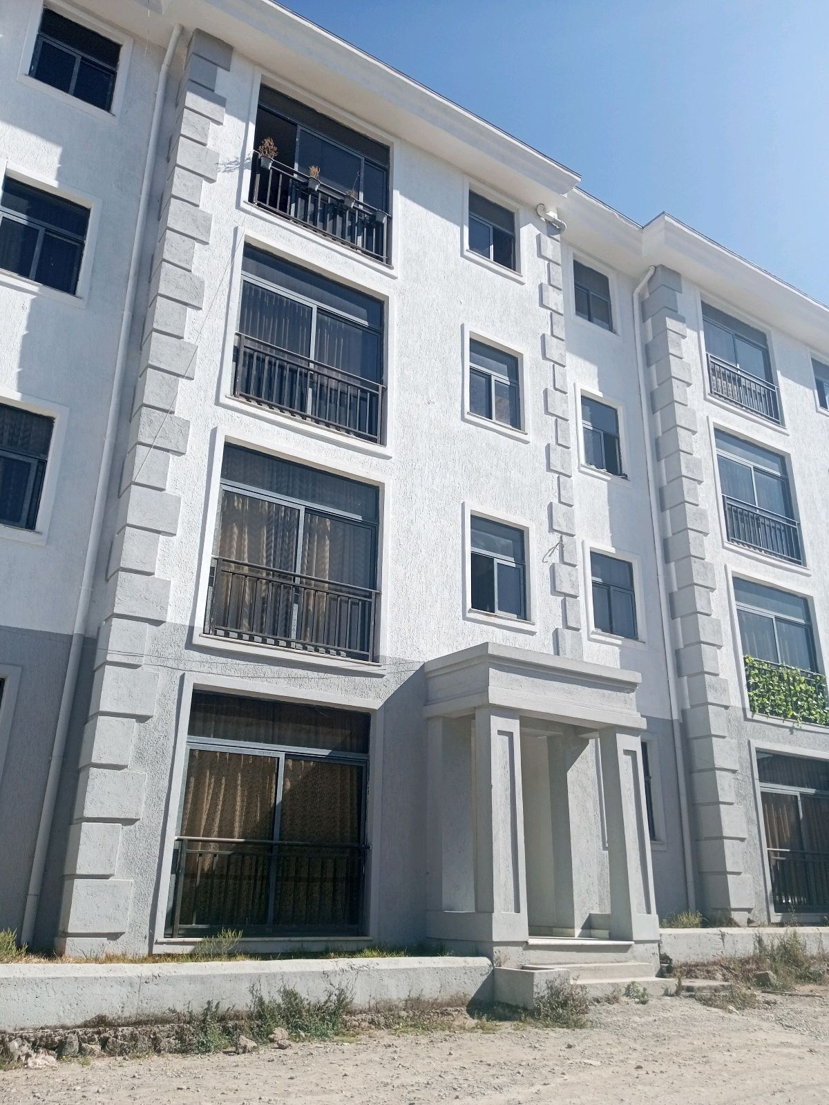 Ground Floor 2bedroom Apartment – pohled 2